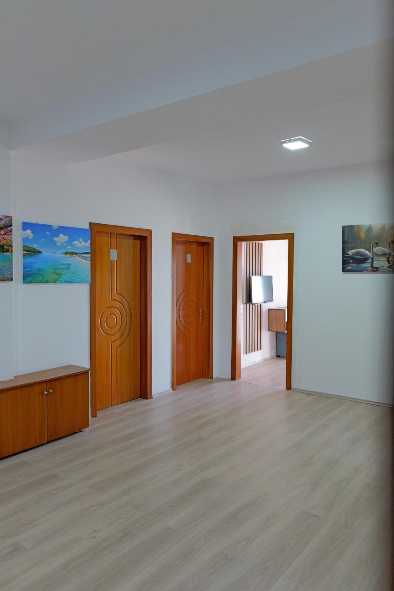 Hotel Holiday Sarande Ngoại thất bức ảnh