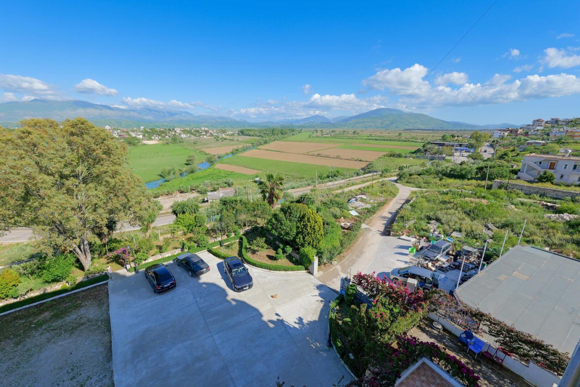 Hotel Holiday Sarande Ngoại thất bức ảnh