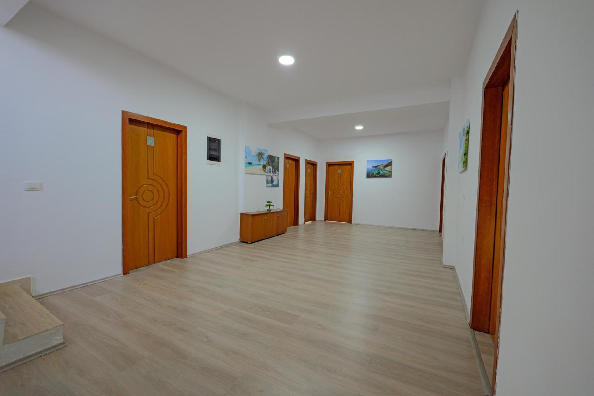 Hotel Holiday Sarande Ngoại thất bức ảnh