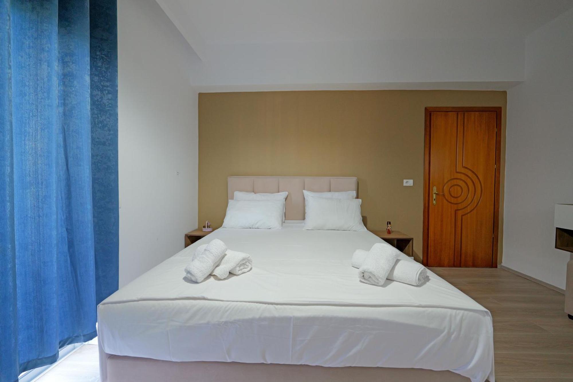 Hotel Holiday Sarande Ngoại thất bức ảnh