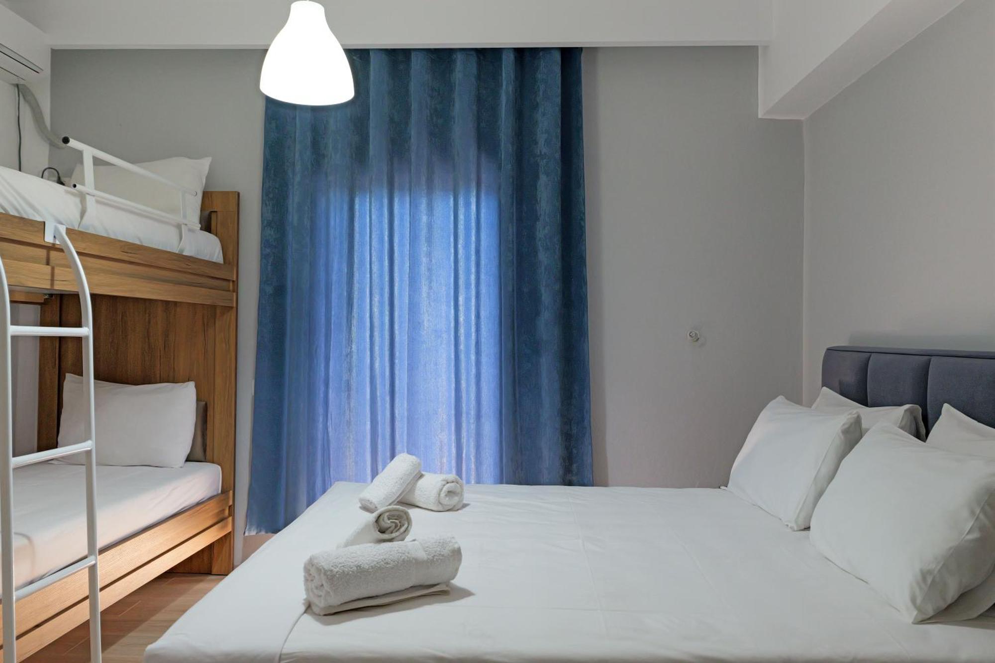 Hotel Holiday Sarande Ngoại thất bức ảnh