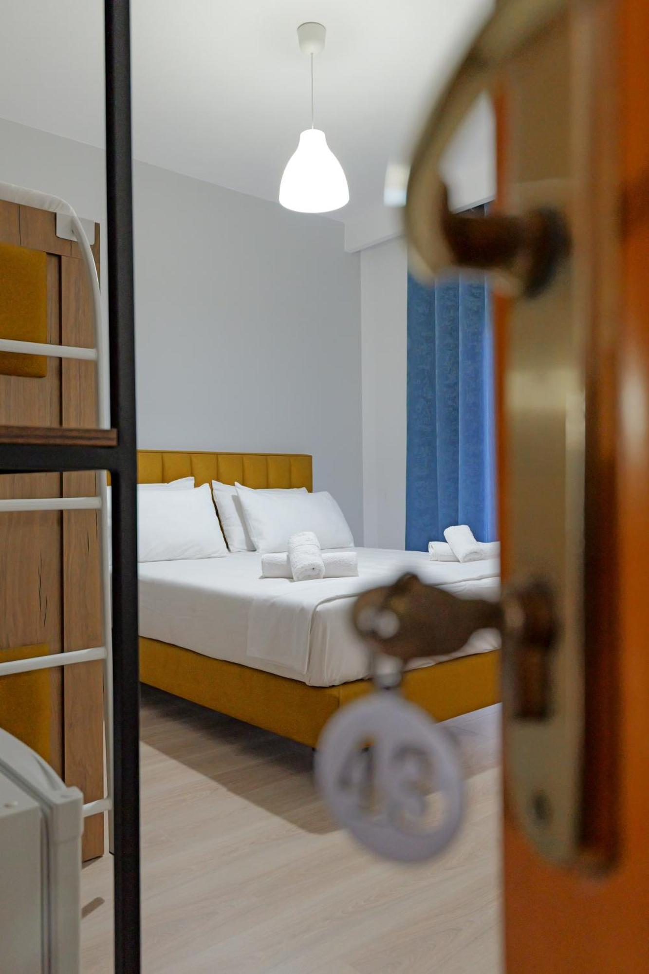 Hotel Holiday Sarande Ngoại thất bức ảnh