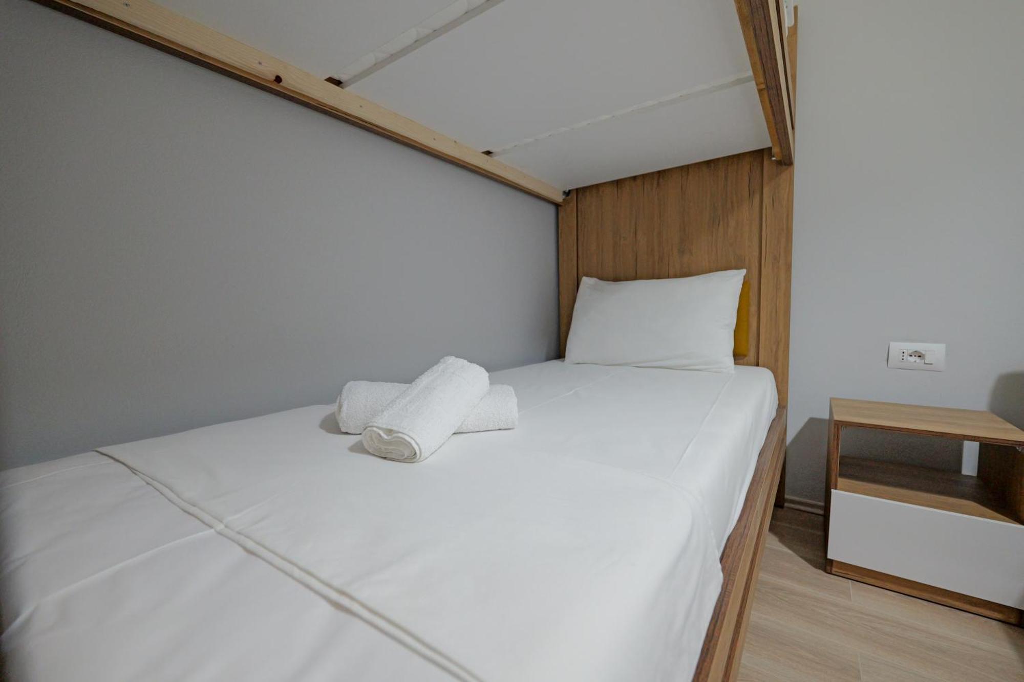 Hotel Holiday Sarande Ngoại thất bức ảnh