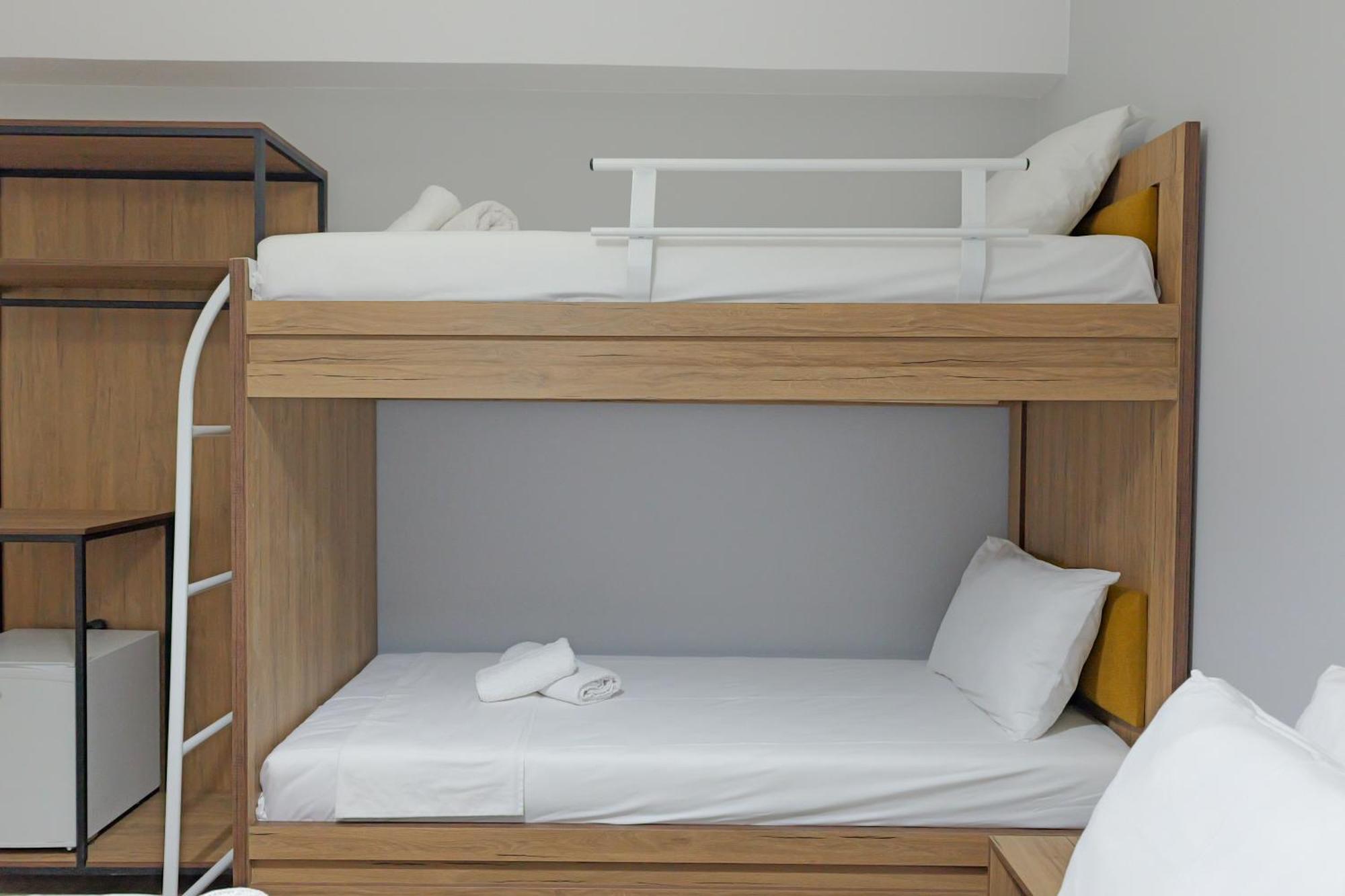 Hotel Holiday Sarande Ngoại thất bức ảnh