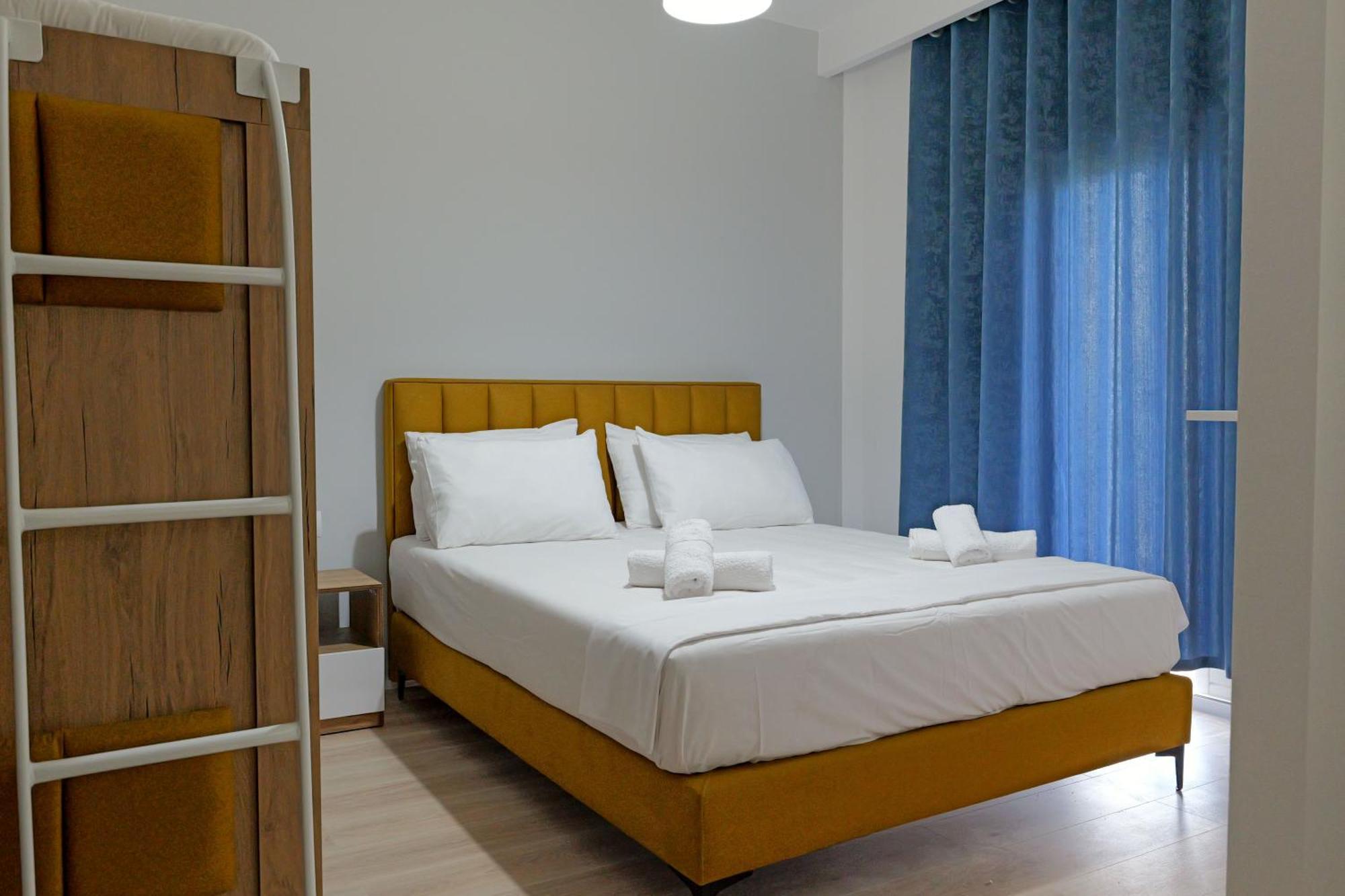 Hotel Holiday Sarande Ngoại thất bức ảnh