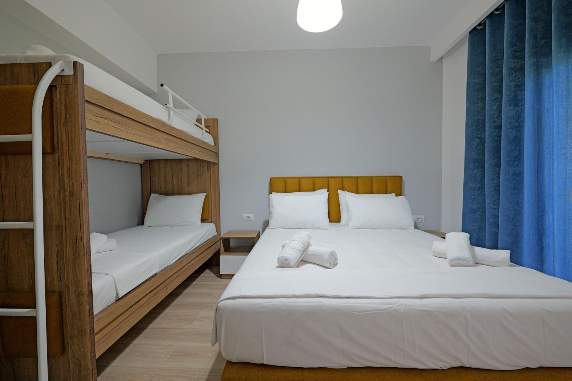 Hotel Holiday Sarande Ngoại thất bức ảnh